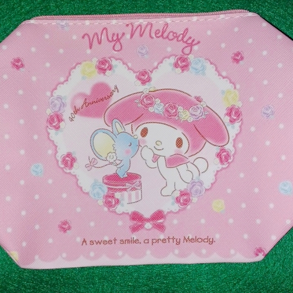 MY MELODY Book, Wristlet/Makeup sachel, and Keychain - Picture 4 of 12